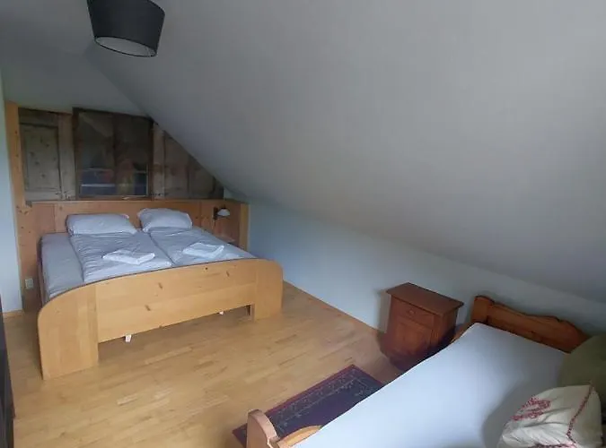 Haus Zurrik דירה