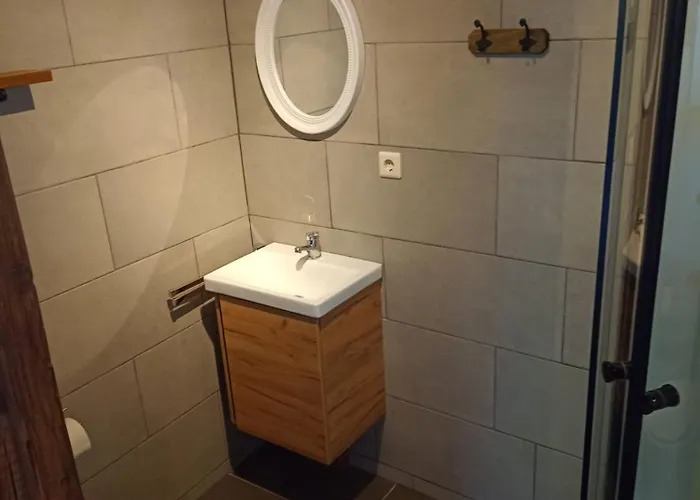 Haus Zurrik דירה רנווג